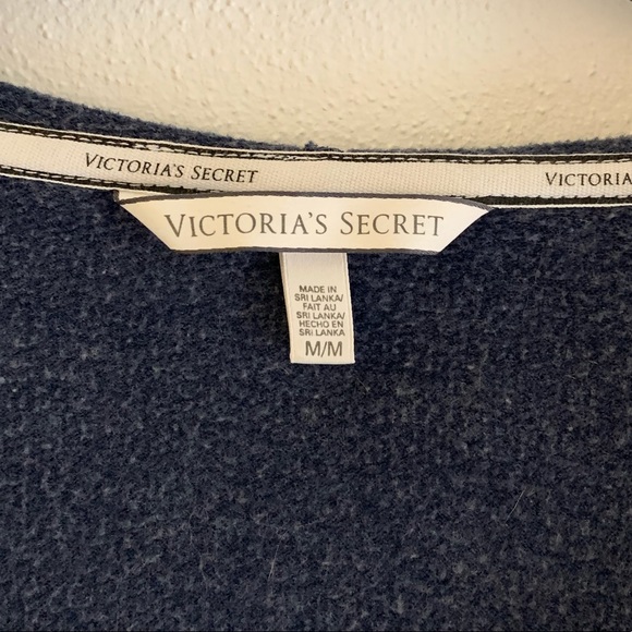 Victoria’s Secret sweatshirt - Picture 4 of 4